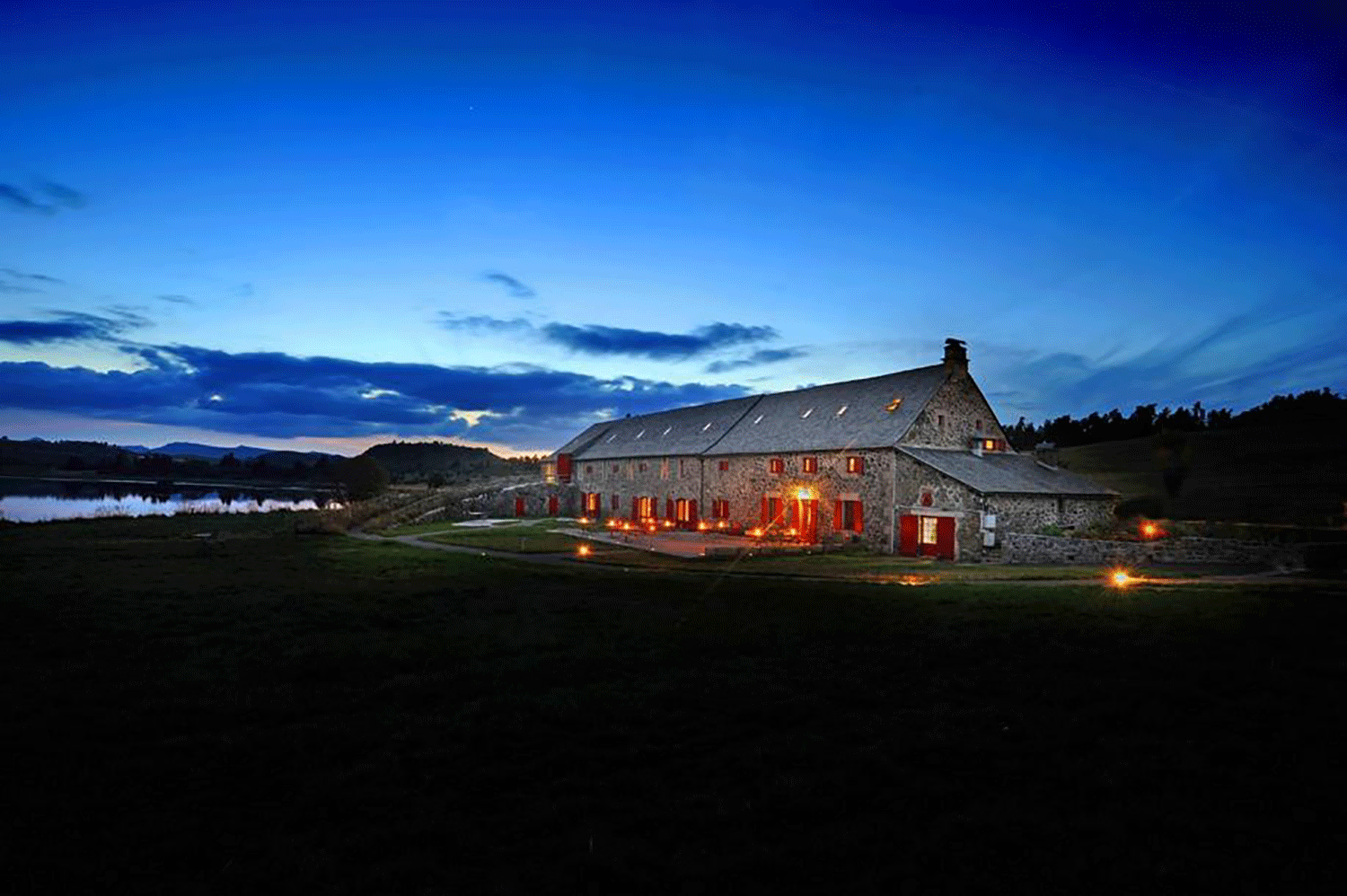 ecolodge-auvergne-lac-du-pecher